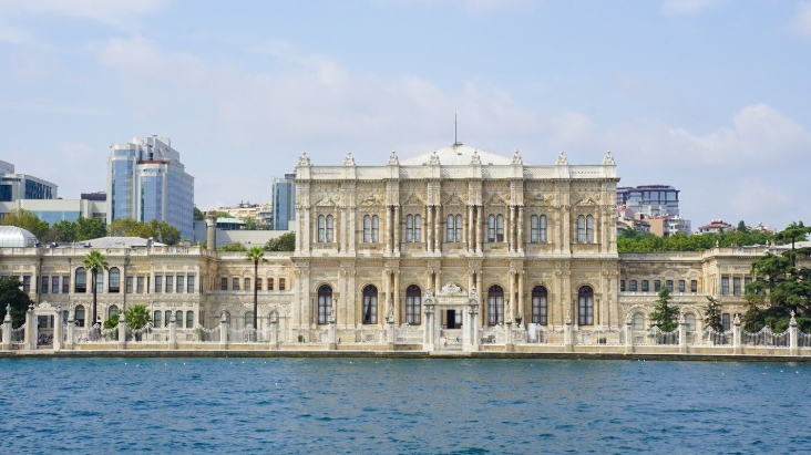 Çırağan Palace
